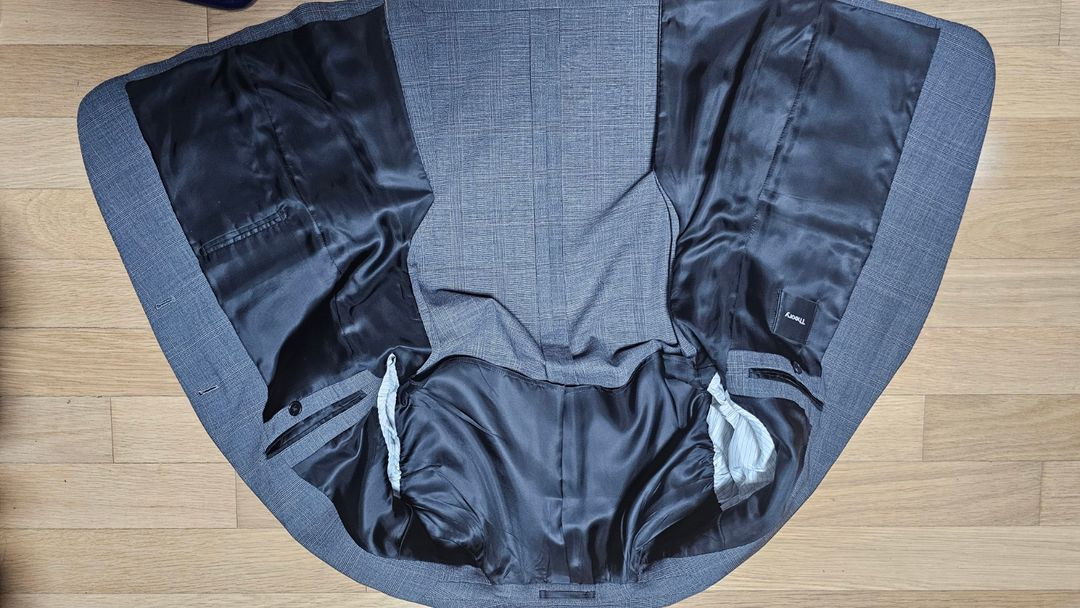 띠어리 글렌체크 봄/가을용 36사이즈(95) 팝니다.--5