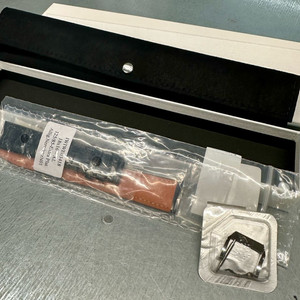 IWC 파일럿 워치 오토매틱 36 유광 블랙 산토니 스