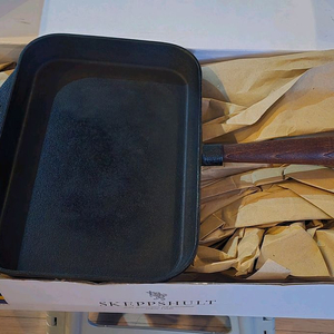 스캡슐트 직사각팬 팝니다.