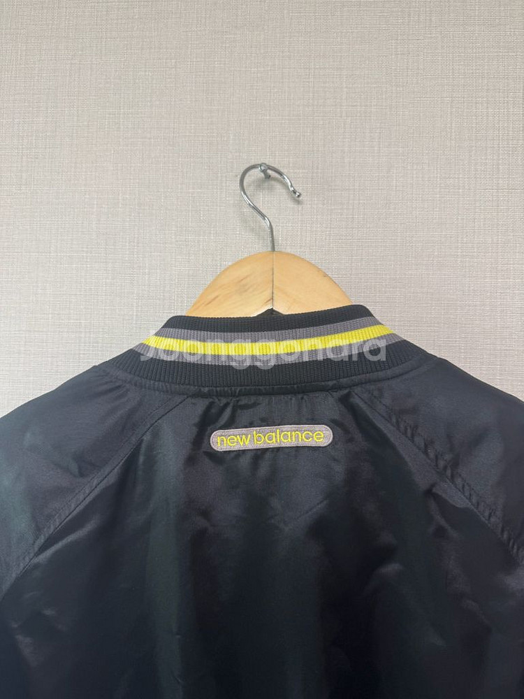 뉴발란스 항공점퍼 95--6
