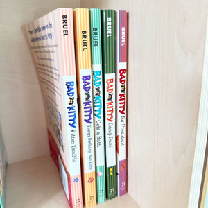 Bad kitty 시리즈 5권 영어원서 챕터북