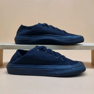 루나마틴 블랙 스니커즈 235