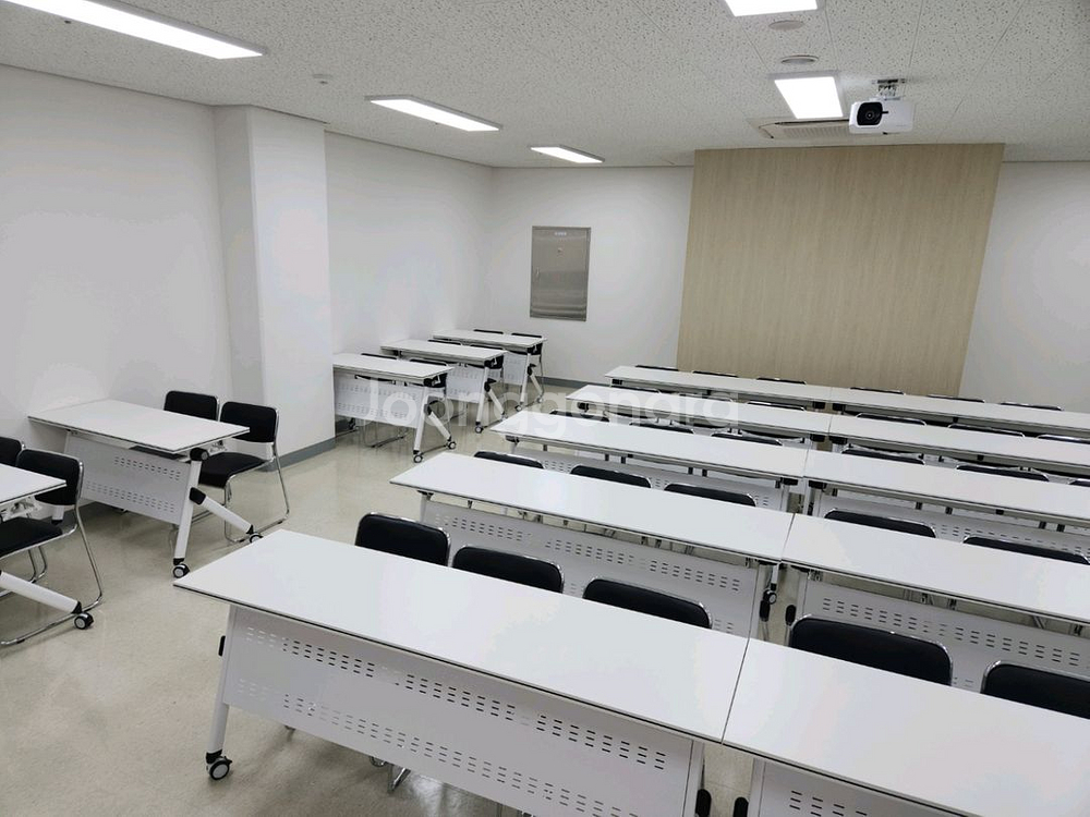 세미나테이블 강의실책상 화이트 신품 강남전시장--7