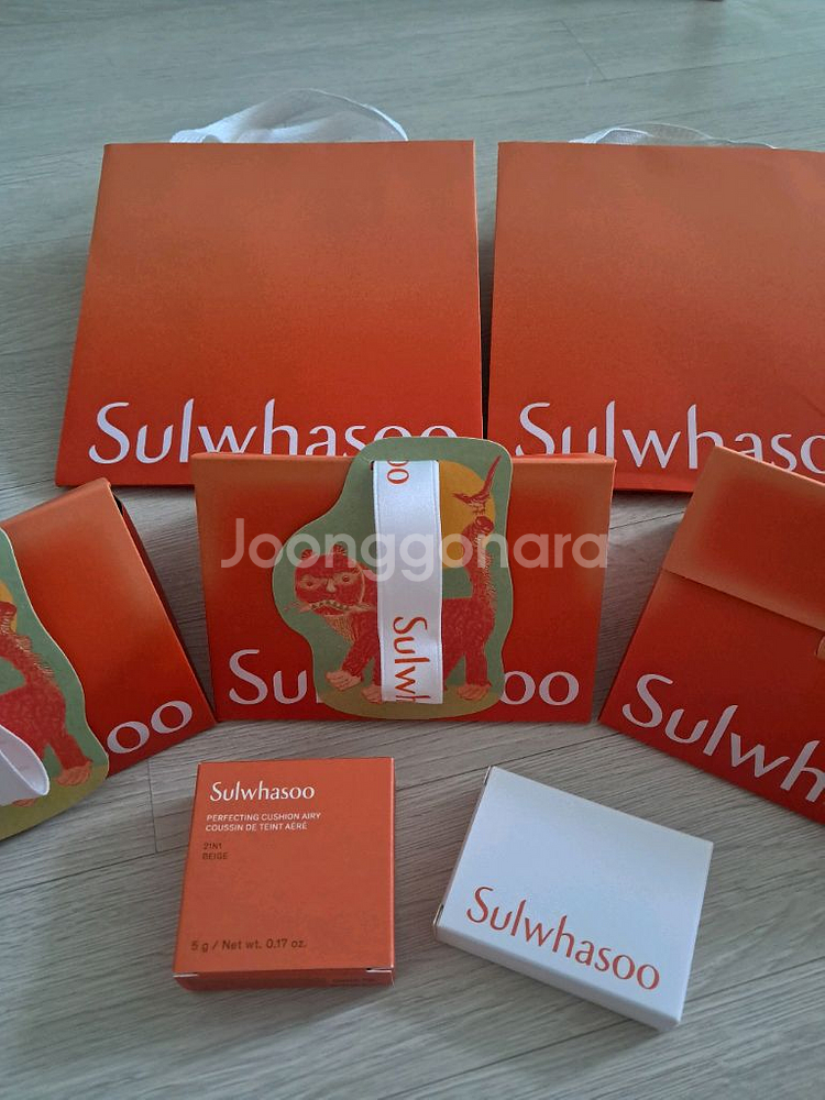 [새상품] 설화수 미니쿠션+손거울+선물포장세트--1