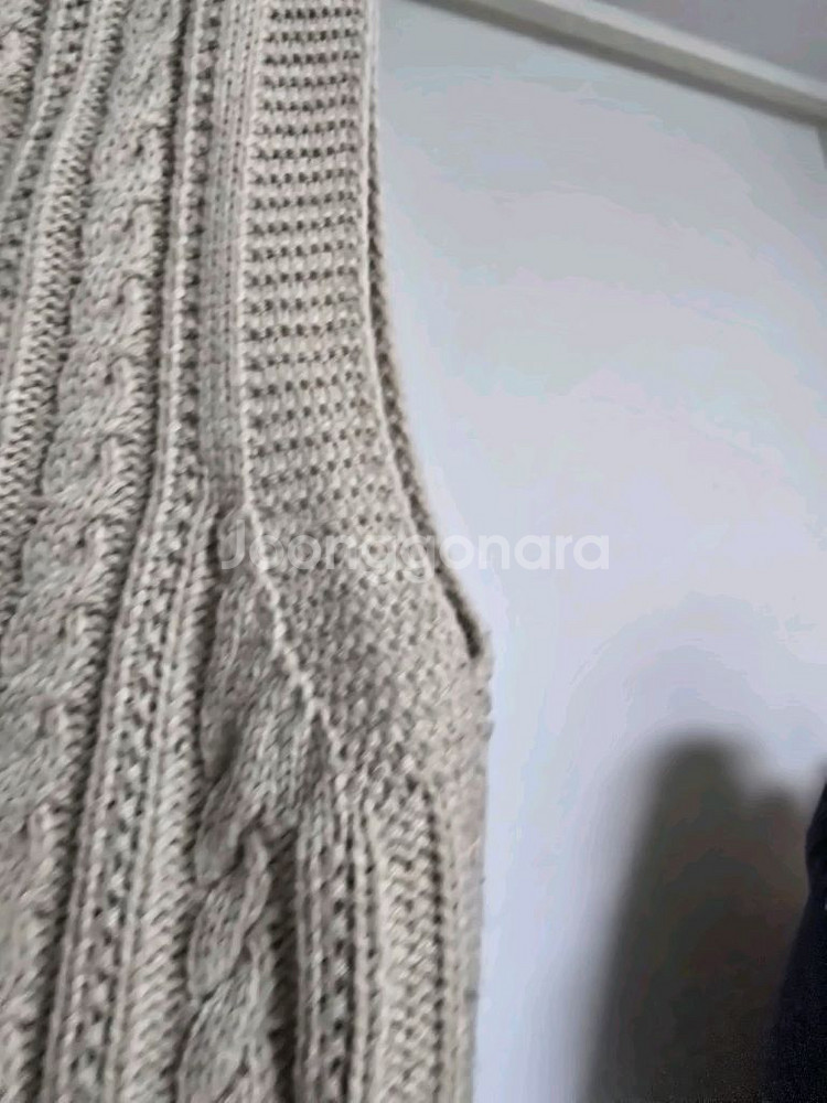 (미착용새상품) 슬로우앤드 베이지 니트 베스트--2