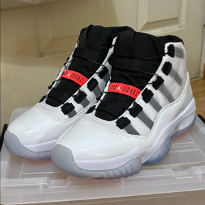 에어조던11 어댑트 255