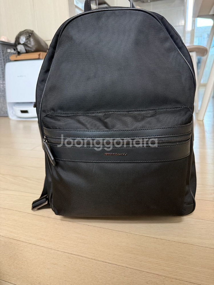 브루노말리 백팩판매합니다.--0