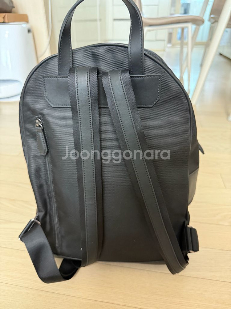 브루노말리 백팩판매합니다.--1