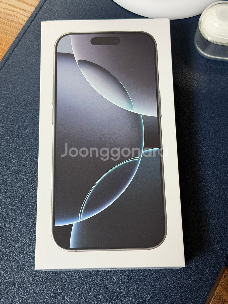 아이폰 16프로 화이트 128GB 자급제 판매합니다.--0
