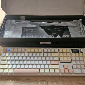 독거미 키보드 AULA f108 pro 풀박스 S급