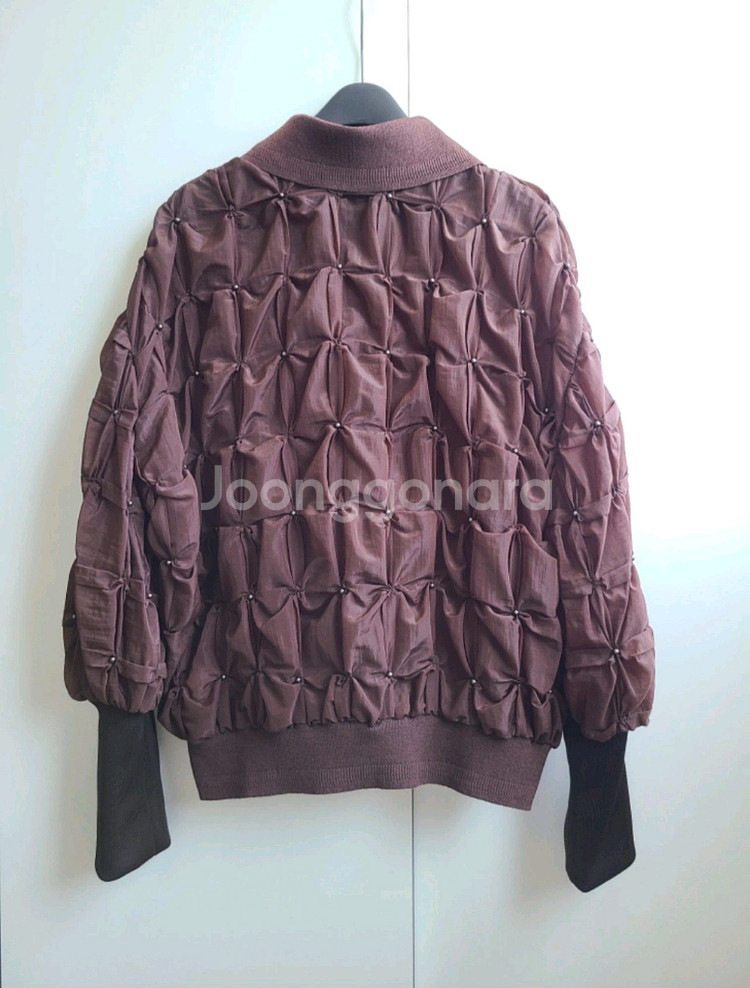 랑방 긴팔블라우스 샤틴 모조에스핀 잇미샤--9