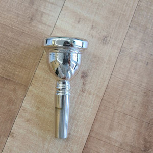 바하 6반 42관 트롬본 마우스피스 팝니다