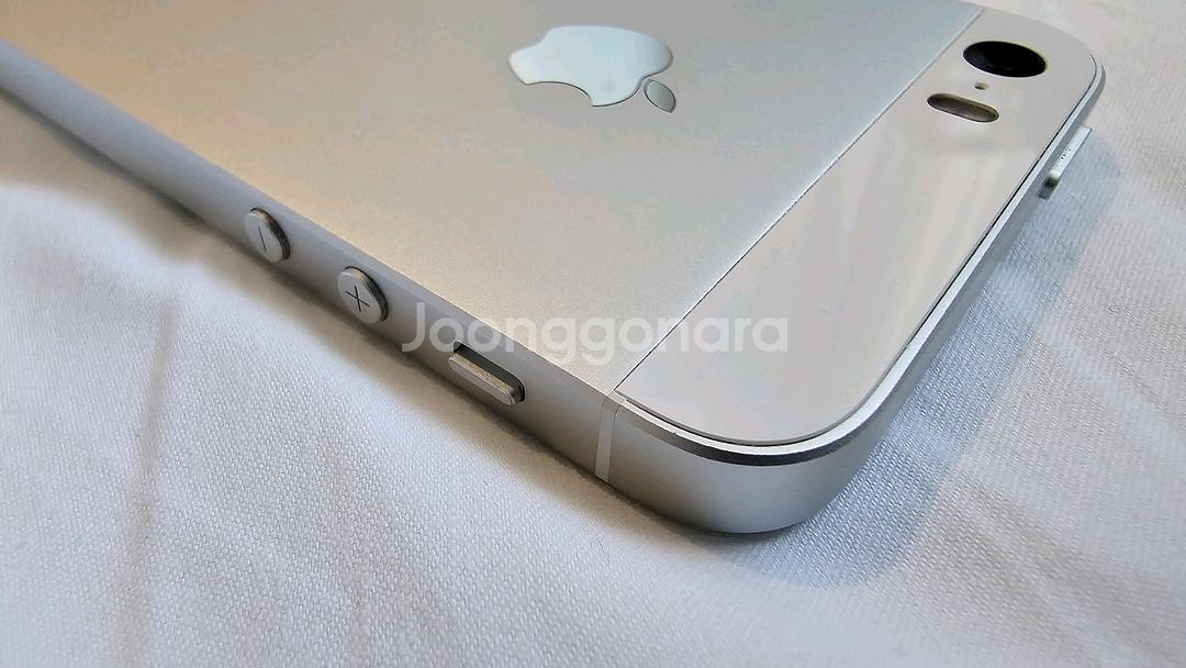 [정품] 아이폰 SE1 128GB 배터리신품 무음카메라--1