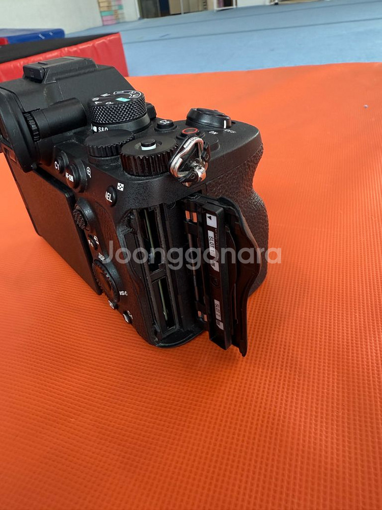 소니 A7M4 팝니다. 상태 A급--6