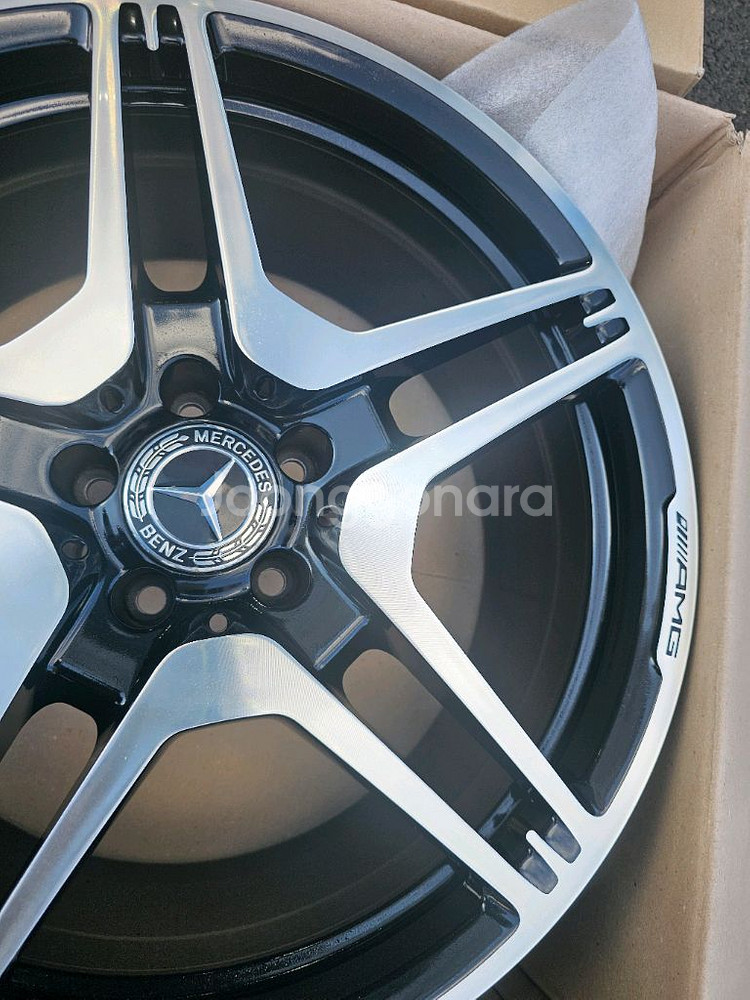 벤츠 E63 amg 퍼포먼스 19인치휠--2