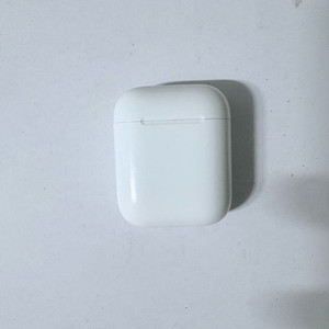에어팟2 본체 팝니다(유선충전 케이스)