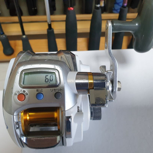 다이와 소형 전동릴 레오브리츠 150