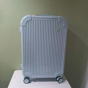 24인치캐리어 베르사유 블루 진열용새상품
