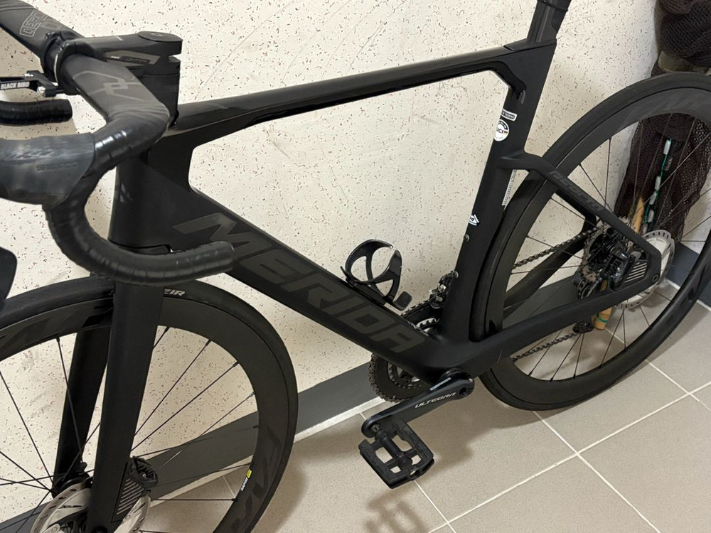 메리다 리엑토 5000 풀카본 흑마 로드자전거 팝니다 이미지