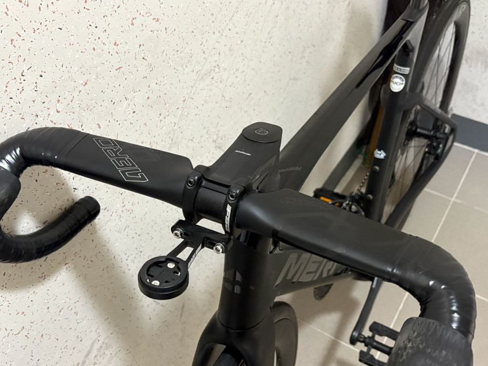 메리다 리엑토 5000 풀카본 흑마 로드자전거 팝니다 이미지