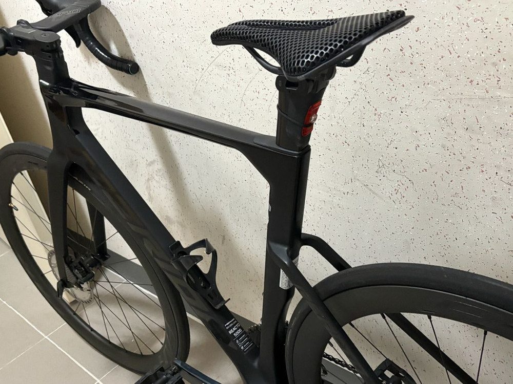 메리다 리엑토 5000 풀카본 흑마 로드자전거 팝니다 이미지