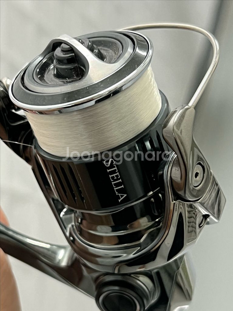 시마노 22스텔라 c2000s 윤성정품 판매합니다.--0