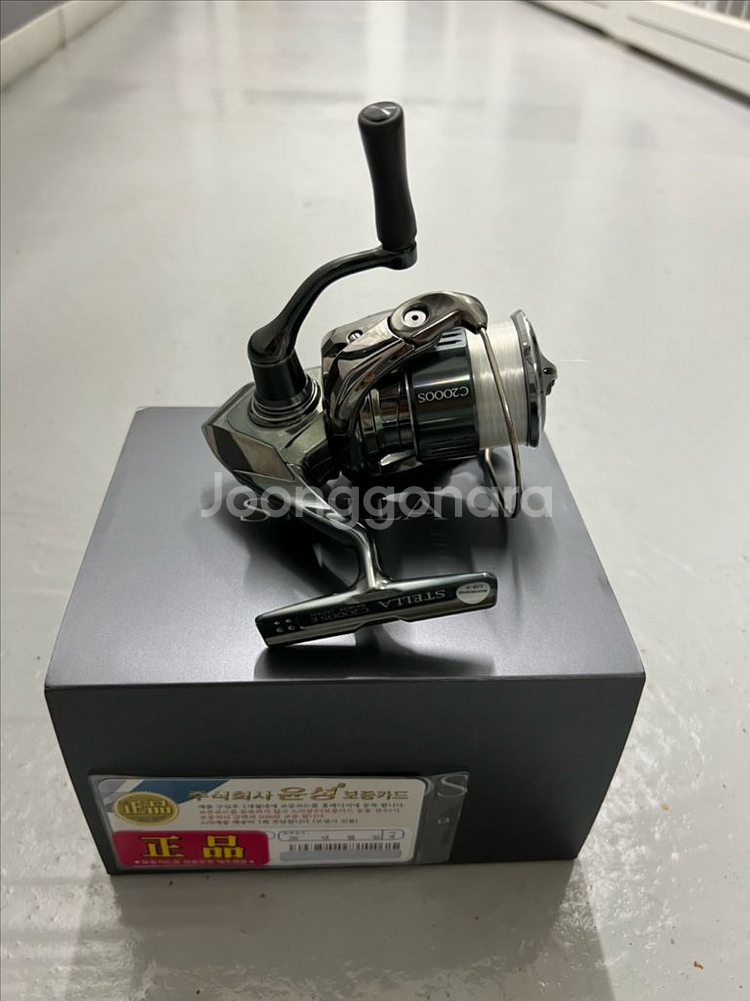 시마노 22스텔라 c2000s 윤성정품 판매합니다.--6