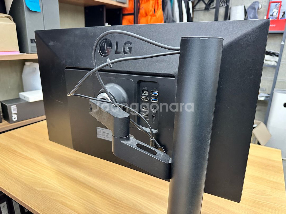 LG 27인치 울트라파인 360 모니터 27UN880--1