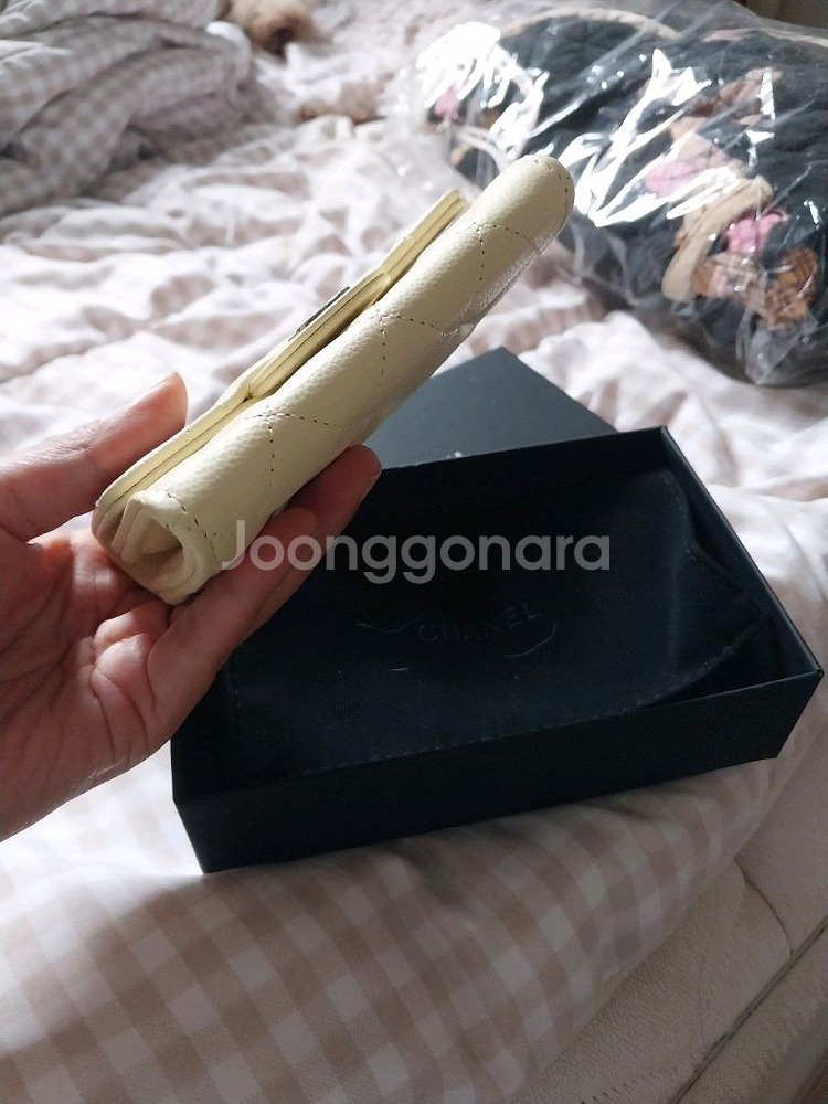 정품 샤넬 클래식 캐비어 똑딱이 카드지갑 새상품--3
