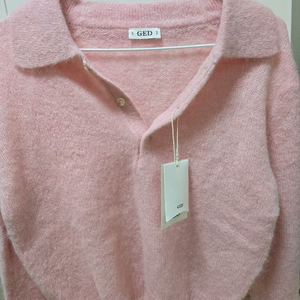 ged refined aki collar knit니트