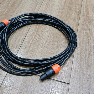 (신품)카나레 2s7f 고급 스피커케이블 10M 팝니다