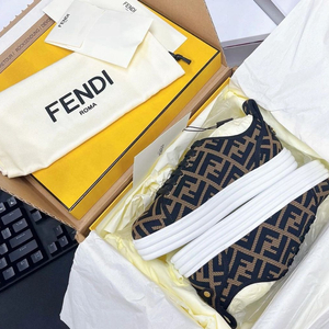 정품 풀박 펜디 FF 스니커즈 38사이즈