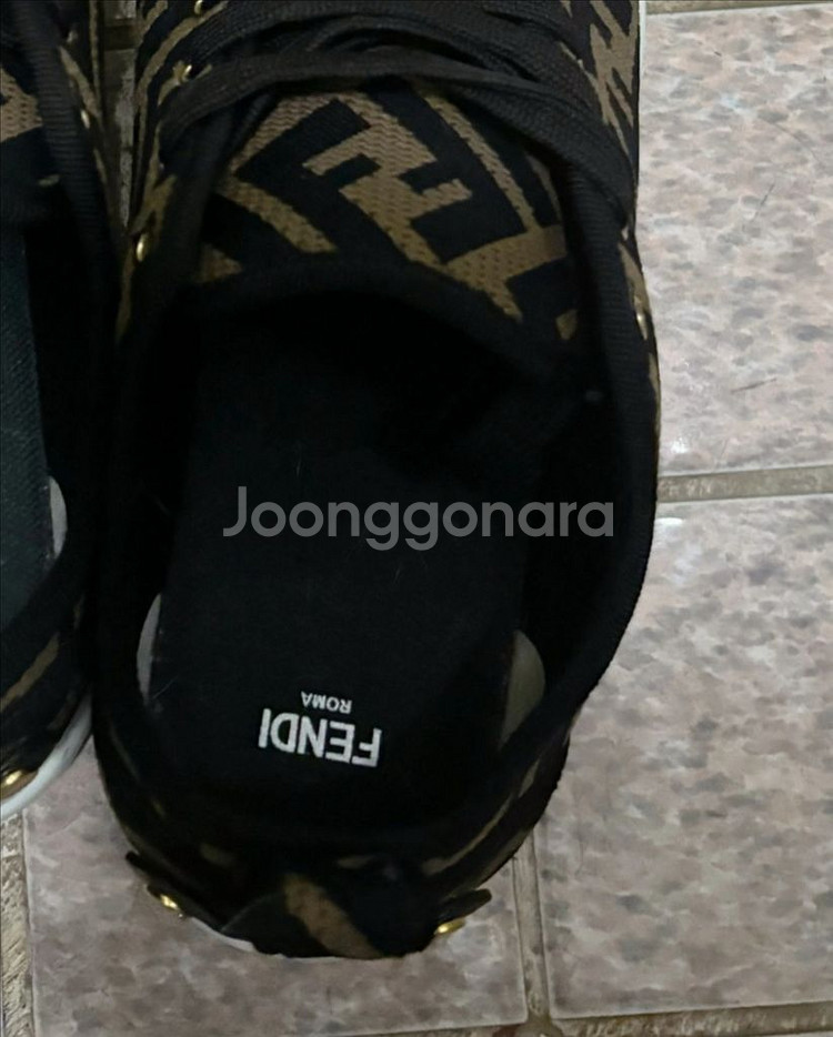 정품 풀박 펜디 FF 스니커즈 38사이즈--6
