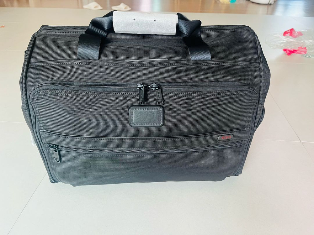 투미 프레임드 소프트 보스턴백 더플백--1