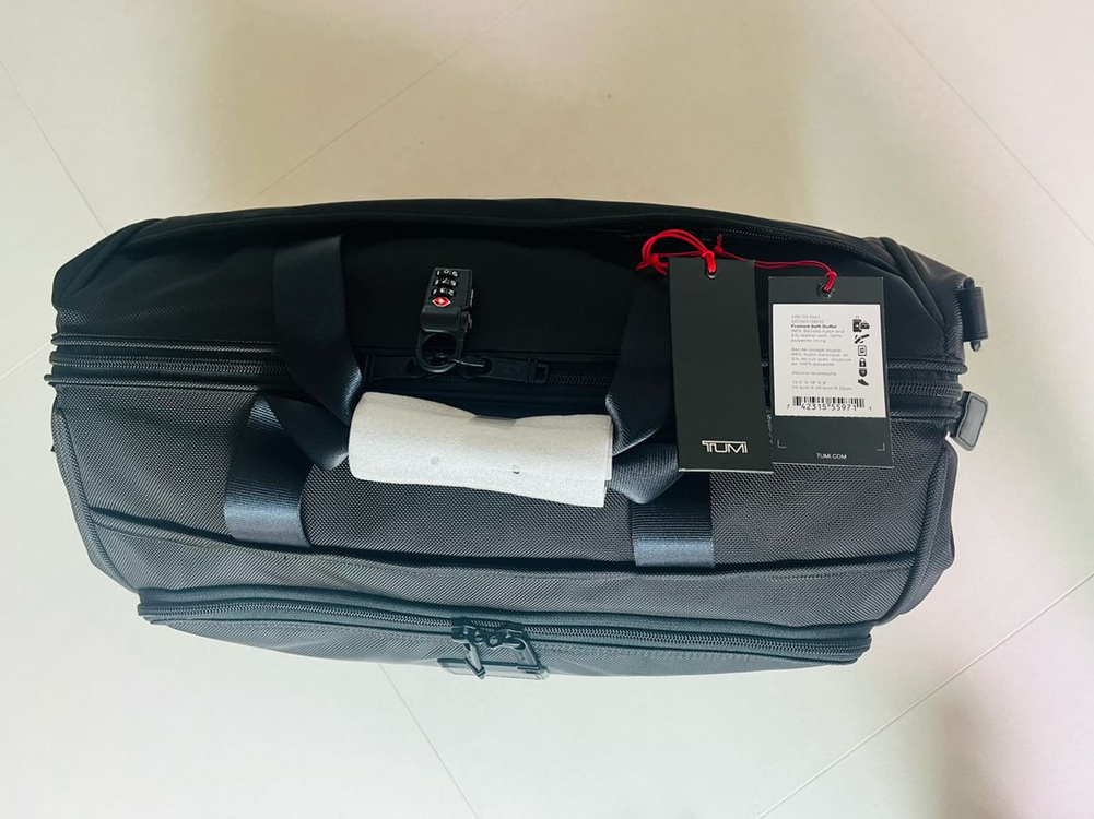 투미 프레임드 소프트 보스턴백 더플백--2
