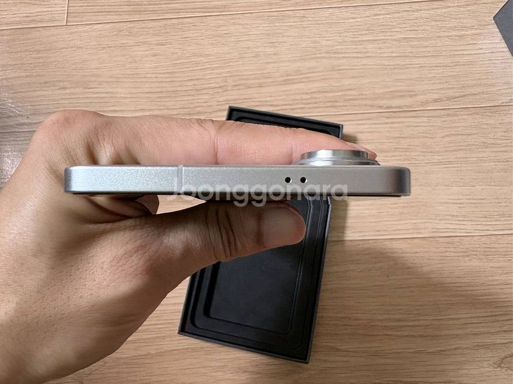 [자급제] 갤럭시S25 엣지 실버 512GB 팝니다--2