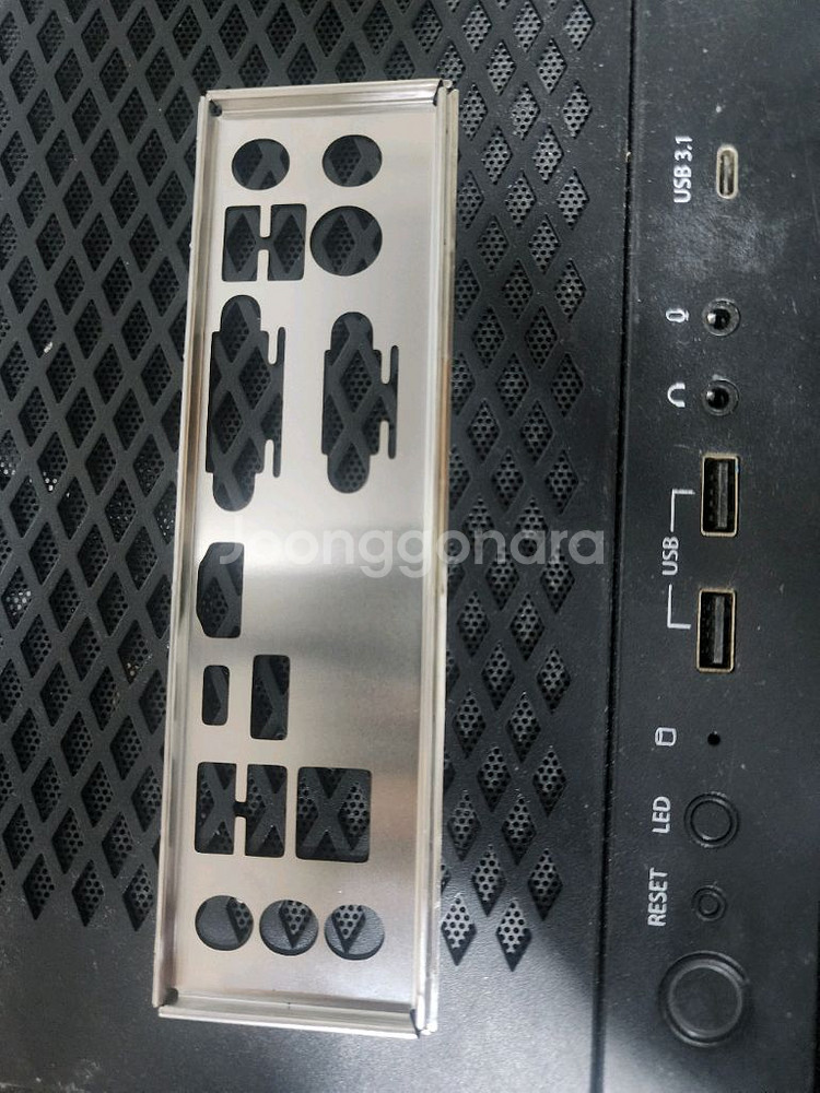 에즈락 z390 pro 4 백패널,io 쉴드--0