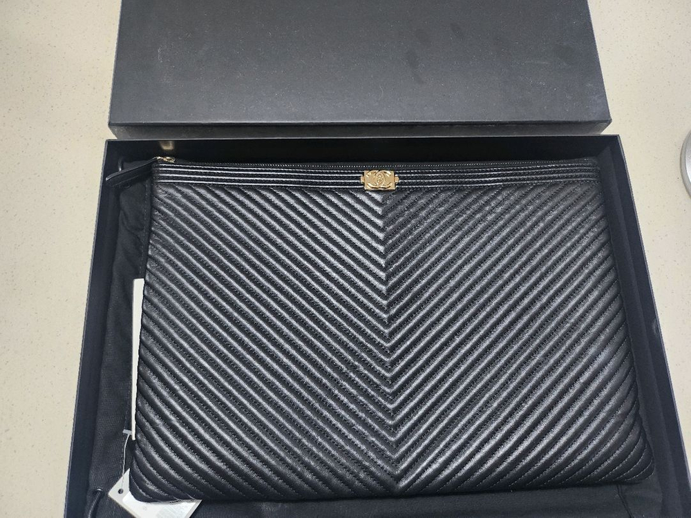 샤넬 보이 클러치 블랙--1