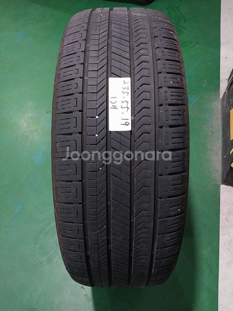 235-55-19 : 금호 23년제조 개당 6만원--2