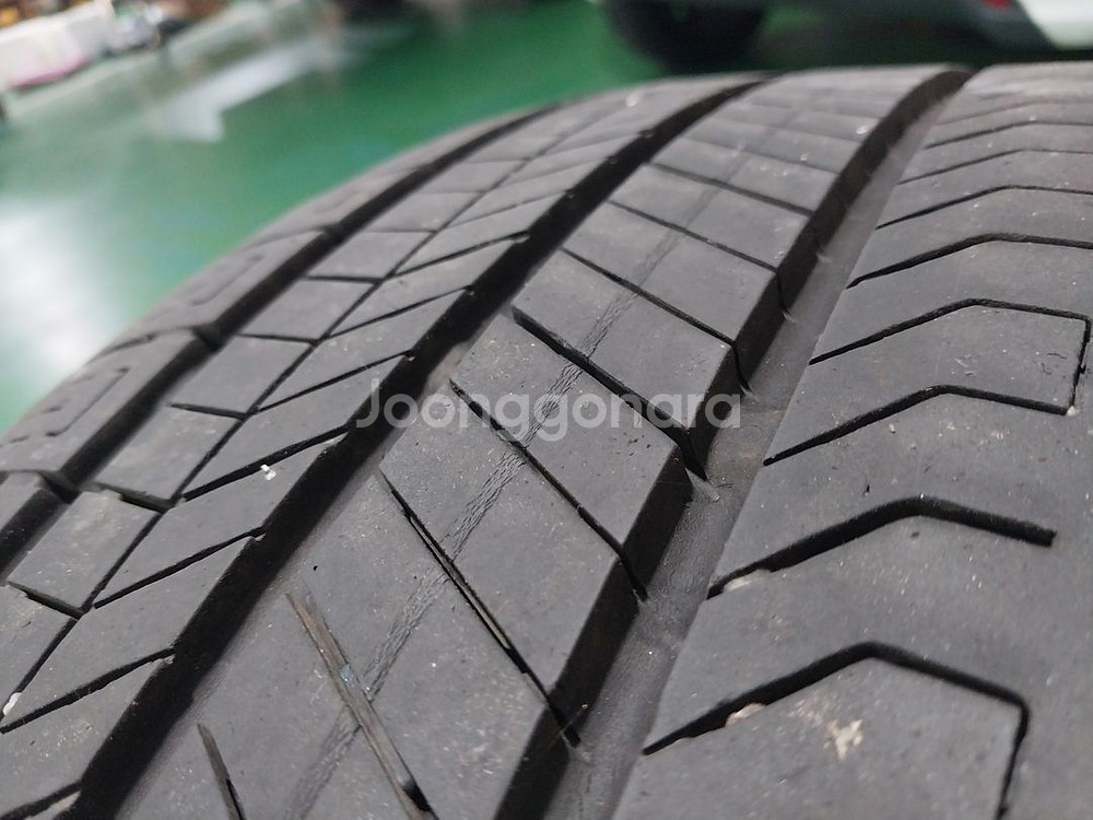 235-55-19 : 금호 23년제조 개당 6만원--4