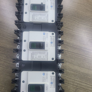 현대 차단기 HGM 50S 4P 32A 3개일괄