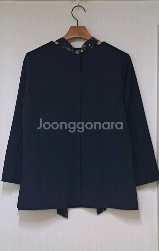 루즈핏타이블라우스--1