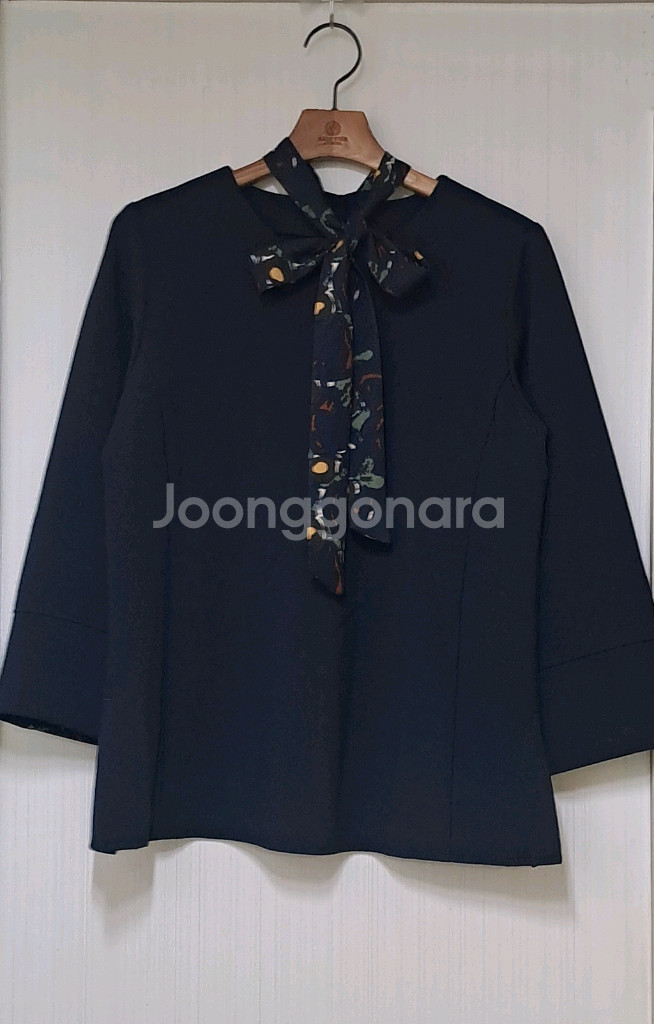 루즈핏타이블라우스--0