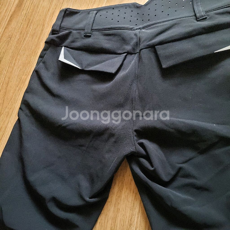 데상트 골프 바지--2