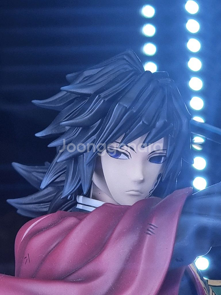 귀멸의칼날 기유 레진 피규어 주오반 기유 판매합니다--3