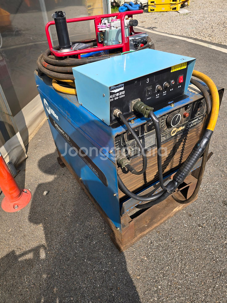 [판매] 미국밀러 델타 451 CO2용접기 중고용접기--1