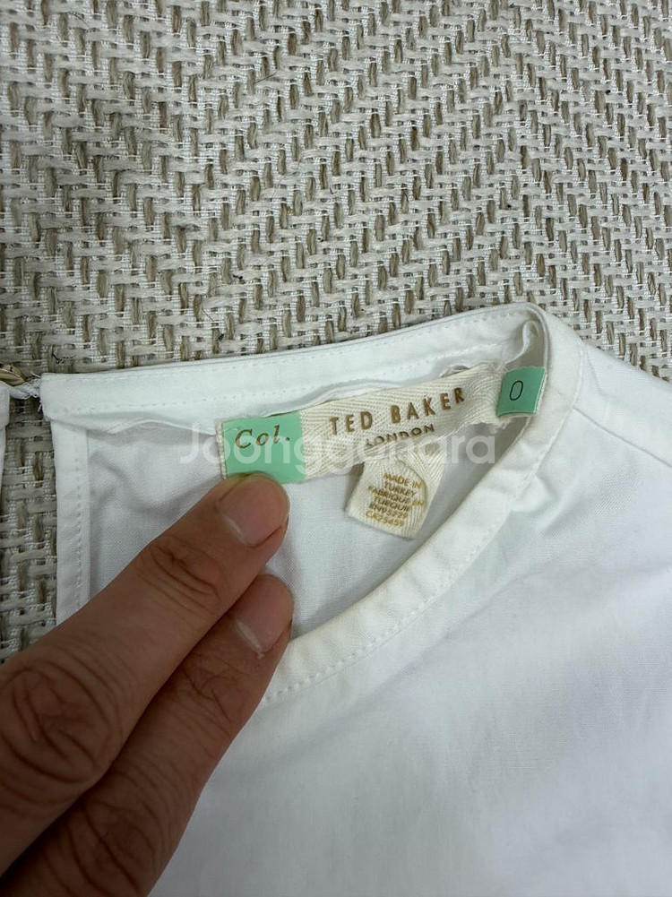 정품) 테드베이커 여성 스트라이프 리본 디테일 블라우스--6