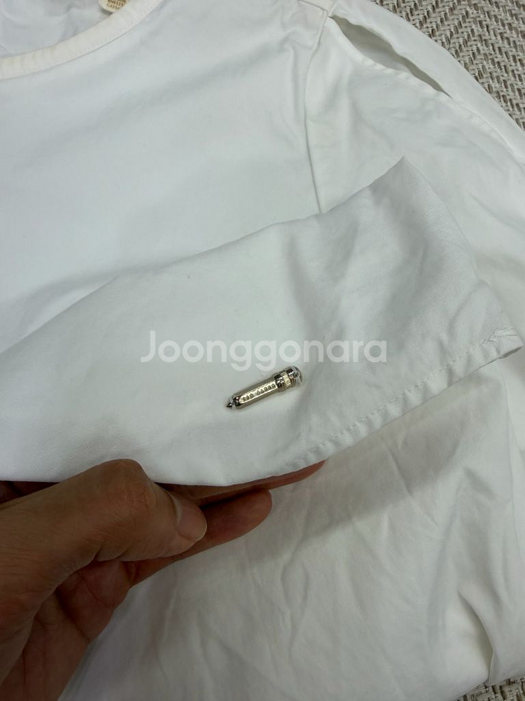 정품) 테드베이커 여성 스트라이프 리본 디테일 블라우스--5