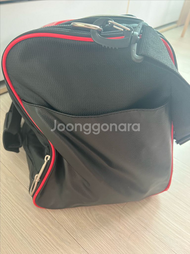 테일러메이드 보스턴백 판매합니다!--2