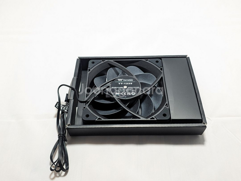 써멀테이크 TOUGHFAN 12 Pro 2개 일괄 판매--3